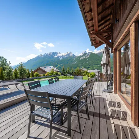 Luxe Piscine Et 18 Personnes Serrechevalierholidays Holiday home Le Monetier-les-Bains