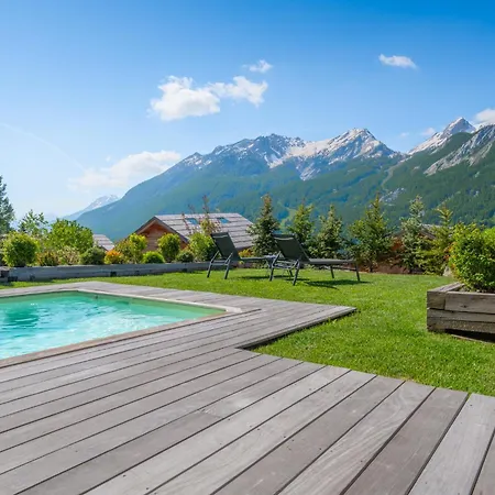 Luxe Piscine Et 18 Personnes Serrechevalierholidays Holiday home