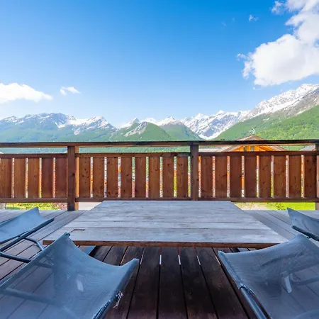 Luxe Piscine Et 18 Personnes Serrechevalierholidays Holiday home *